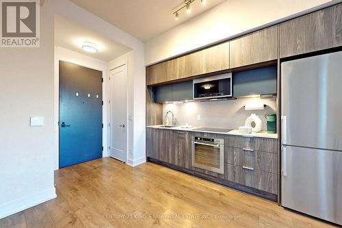 1538 - 25 Adra Grado Way, Toronto, ON - Indoor Photo Showing Kitchen