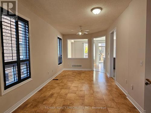 3369 Fountain Park Avenue, Mississauga, ON - Indoor Photo Showing Other Room