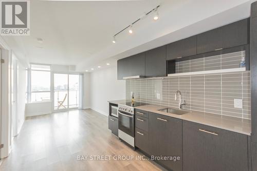 1706 - 365 Church Street, Toronto, ON - Indoor Photo Showing Kitchen With Upgraded Kitchen