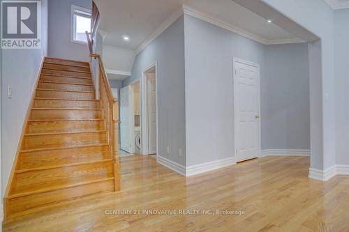 10 Thistledown Crescent, Whitby, ON - Indoor Photo Showing Other Room