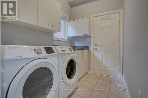 10 Thistledown Crescent, Whitby, ON - Indoor Photo Showing Laundry Room