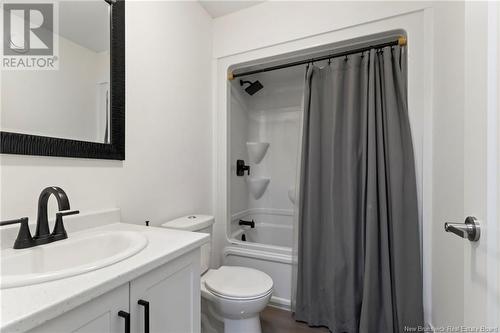 84 Warner Street, Moncton, NB - Indoor Photo Showing Bathroom