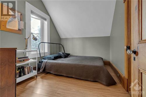 11 Melrose Avenue, Ottawa, ON - Indoor Photo Showing Bedroom