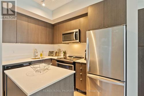 B201 - 5240 Dundas Street W, Burlington, ON - Indoor Photo Showing Kitchen With Upgraded Kitchen