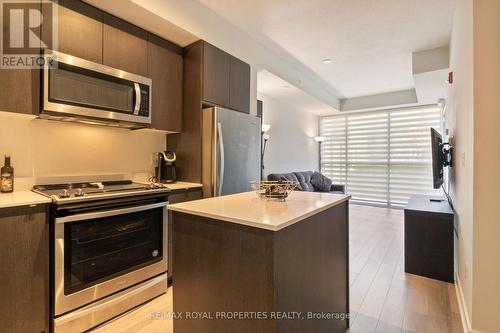 B201 - 5240 Dundas Street W, Burlington, ON - Indoor Photo Showing Kitchen