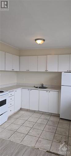 505 - 1435 Morisset Avenue, Ottawa, ON - Indoor Photo Showing Kitchen