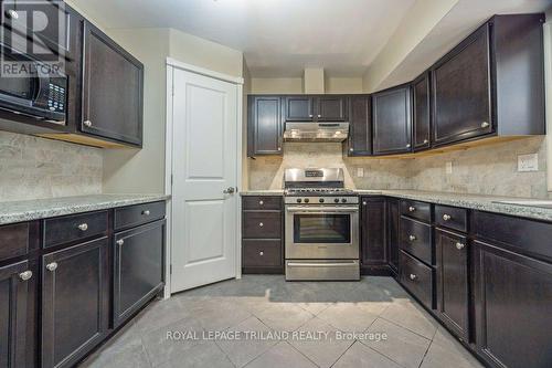 369 Valleyview Avenue, London, ON - Indoor Photo Showing Kitchen