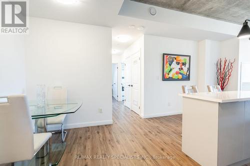 209 - 7 Erie Avenue, Brantford, ON - Indoor Photo Showing Dining Room