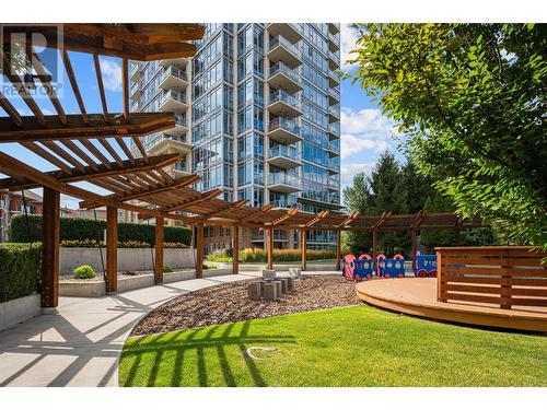 1075 Sunset Drive Unit# 505, Kelowna, BC - Outdoor With Balcony