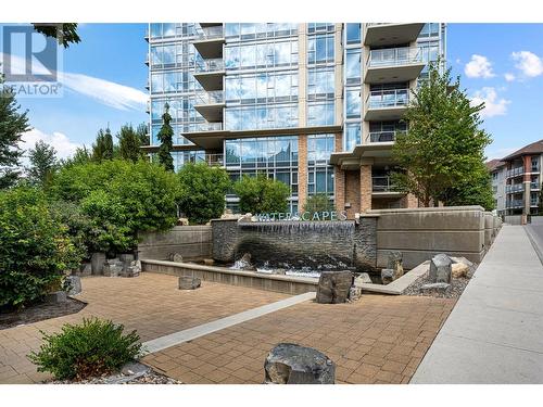 1075 Sunset Drive Unit# 505, Kelowna, BC - Outdoor With Balcony With Facade