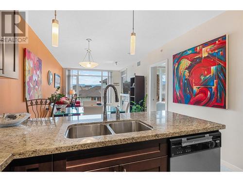 1075 Sunset Drive Unit# 505, Kelowna, BC - Indoor Photo Showing Kitchen With Double Sink