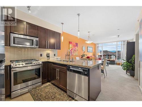 1075 Sunset Drive Unit# 505, Kelowna, BC - Indoor Photo Showing Kitchen With Stainless Steel Kitchen With Double Sink With Upgraded Kitchen