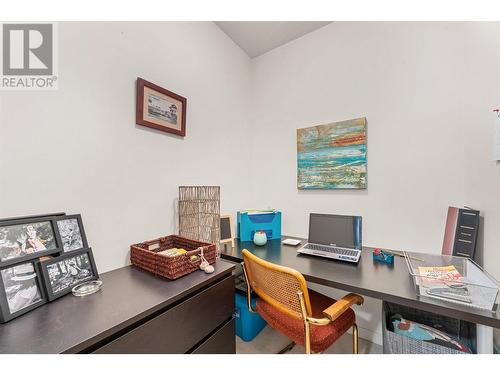 1075 Sunset Drive Unit# 505, Kelowna, BC - Indoor Photo Showing Office