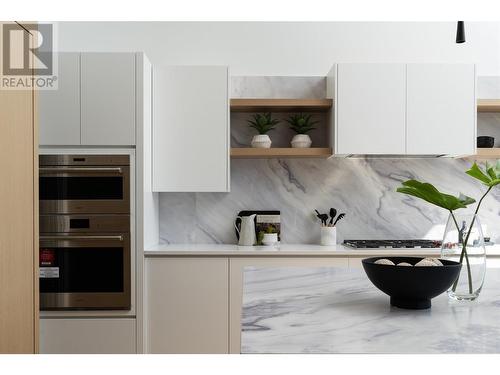 1550 Viognier Drive, West Kelowna, BC - Indoor Photo Showing Kitchen