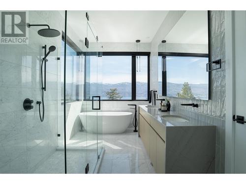 1550 Viognier Drive, West Kelowna, BC - Indoor Photo Showing Bathroom