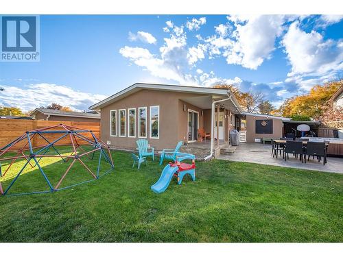 2645 Ethel Street, Kelowna, BC - Outdoor