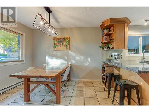 2645 Ethel Street, Kelowna, BC - Indoor Photo Showing Dining Room