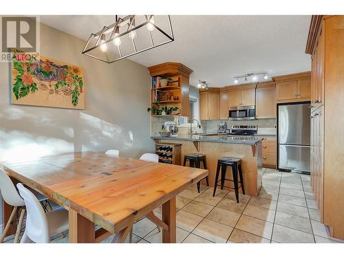 2645 Ethel Street, Kelowna, BC - Indoor Photo Showing Dining Room