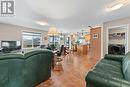 6948 Mountainview Drive, Oliver, BC  - Indoor Photo Showing Living Room 