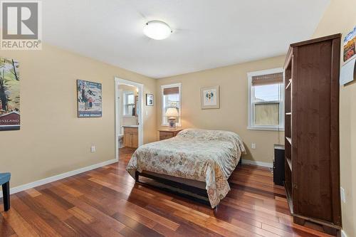 6948 Mountainview Drive, Oliver, BC - Indoor Photo Showing Bedroom