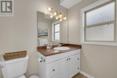 5199 Cobble Crescent, Kelowna, BC - Indoor Photo Showing Bathroom