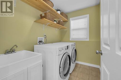 5199 Cobble Crescent, Kelowna, BC - Indoor Photo Showing Laundry Room