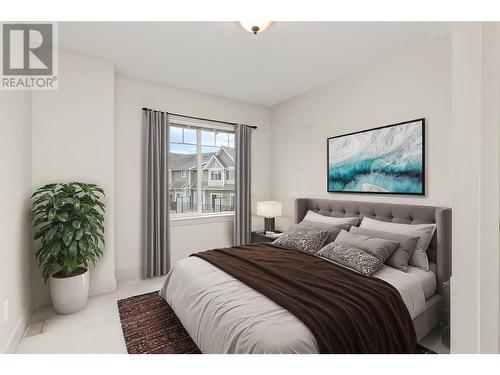 600 Sherwood Road Unit# 13, Kelowna, BC - Indoor Photo Showing Bedroom