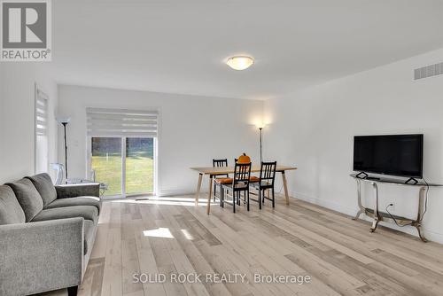 26 Riverside Trail, Trent Hills, ON - Indoor Photo Showing Living Room