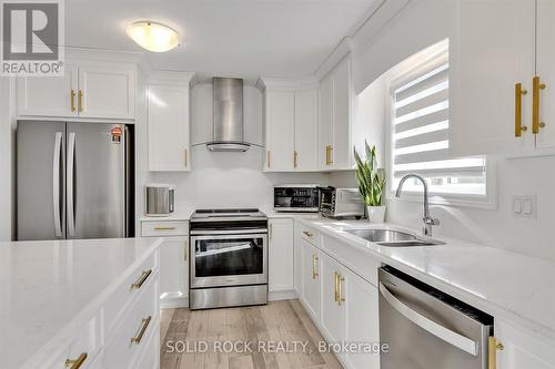 26 Riverside Trail, Trent Hills, ON - Indoor Photo Showing Kitchen With Double Sink With Upgraded Kitchen