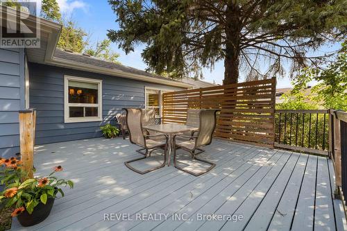 6456 Burdette Drive, Niagara Falls, ON - Outdoor With Deck Patio Veranda