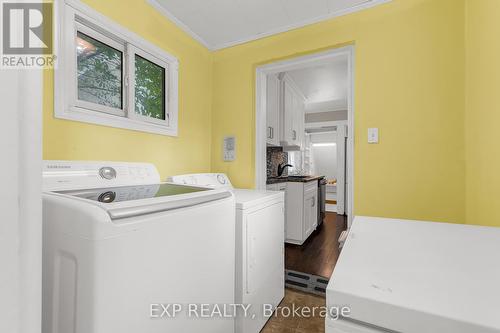 5419 Maple Street, Niagara Falls, ON - Indoor Photo Showing Laundry Room