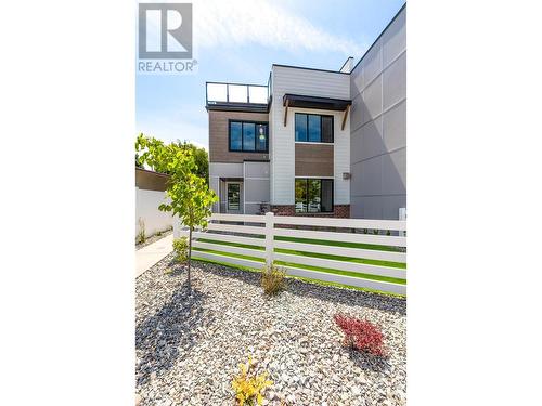 857 Kinnear Court, Kelowna, BC - Outdoor