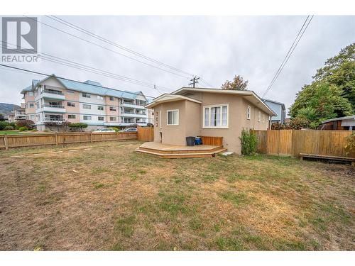 302 Scott Avenue, Penticton, BC - Outdoor