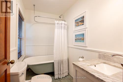 42 Everett Crescent, Toronto, ON - Indoor Photo Showing Bathroom