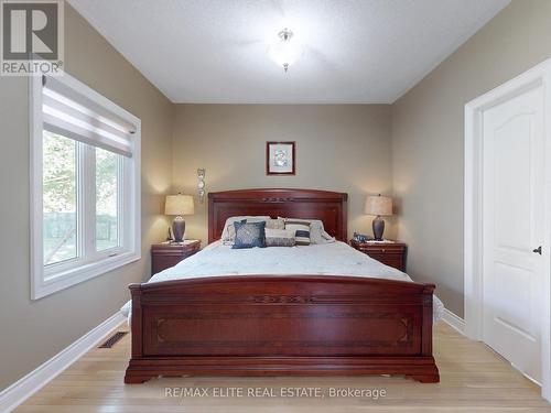 71 Glacier Court, Vaughan, ON - Indoor Photo Showing Bedroom