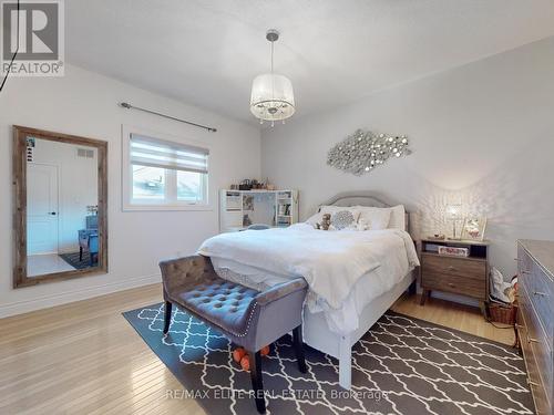 71 Glacier Court, Vaughan, ON - Indoor Photo Showing Bedroom