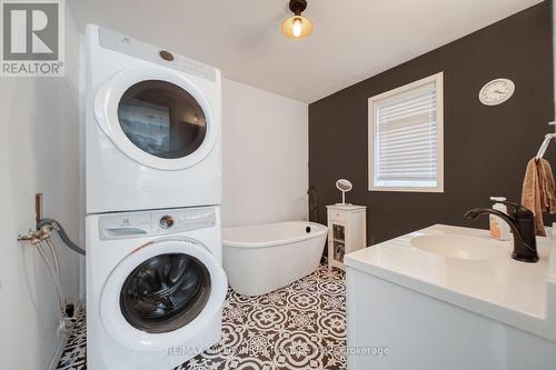 173 Barrie Road, Orillia, ON - Indoor Photo Showing Laundry Room