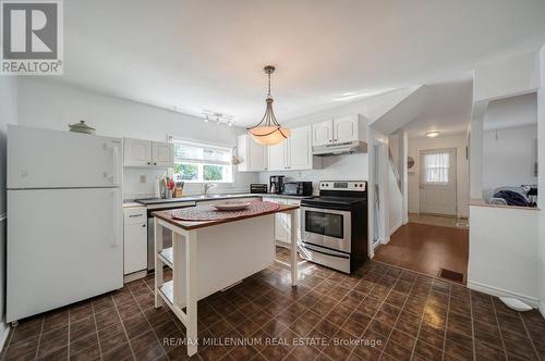 173 Barrie Road, Orillia, ON - Indoor Photo Showing Kitchen