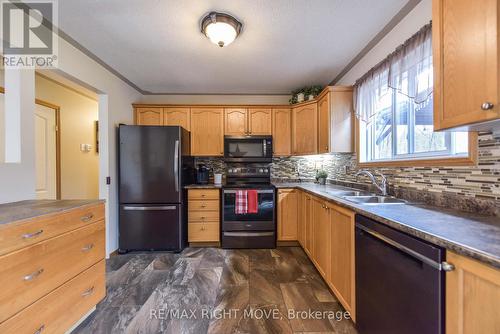 3015 Sparrow Lake Road S, Severn, ON - Indoor Photo Showing Kitchen With Double Sink