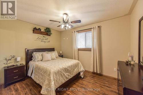 3015 Sparrow Lake Road S, Severn, ON - Indoor Photo Showing Bedroom