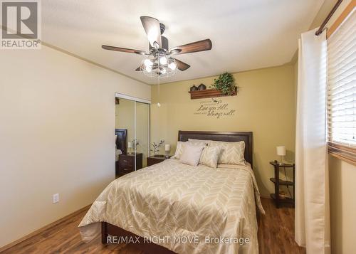 3015 Sparrow Lake Road S, Severn, ON - Indoor Photo Showing Bedroom