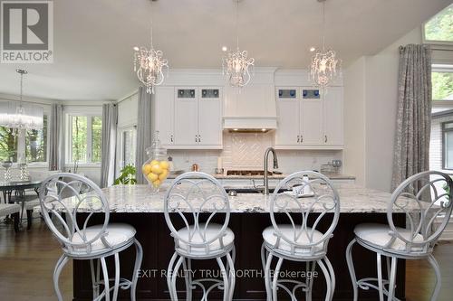 2 Sycamore Circle, Springwater, ON - Indoor Photo Showing Dining Room