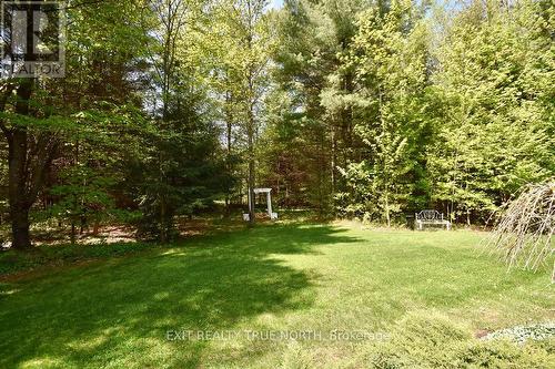 2 Sycamore Circle, Springwater, ON - Outdoor