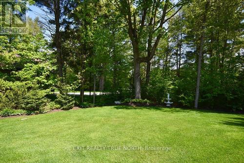 2 Sycamore Circle, Springwater, ON - Outdoor