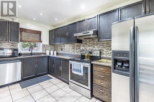 82 Festoon Place, Brampton, ON - Indoor Photo Showing Kitchen With Double Sink With Upgraded Kitchen