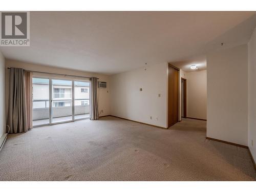 284 Yorkton Avenue Unit# 404, Penticton, BC - Indoor Photo Showing Other Room