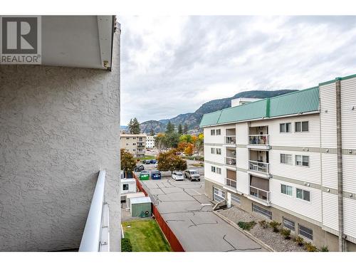 284 Yorkton Avenue Unit# 404, Penticton, BC - Outdoor