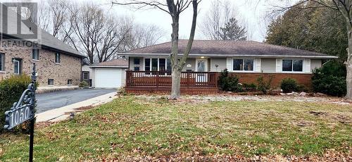 1050 Bartlet, Windsor, ON - Outdoor With Facade