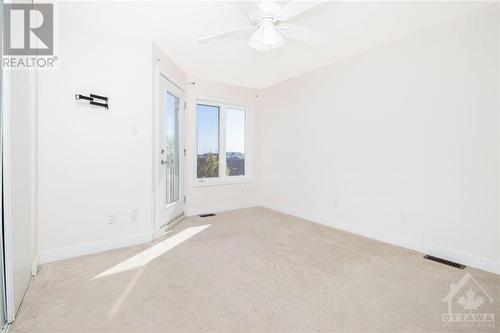 4524 Innes Road Unit#C, Ottawa, ON - Indoor Photo Showing Other Room