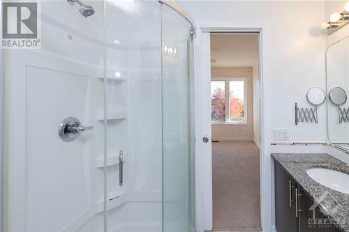 4524 Innes Road Unit#C, Ottawa, ON - Indoor Photo Showing Bathroom